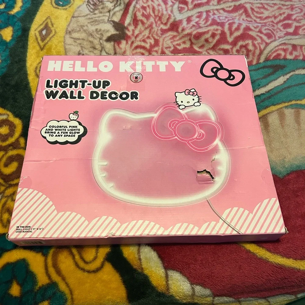 Hello Kitty Light-Up Wall Decor